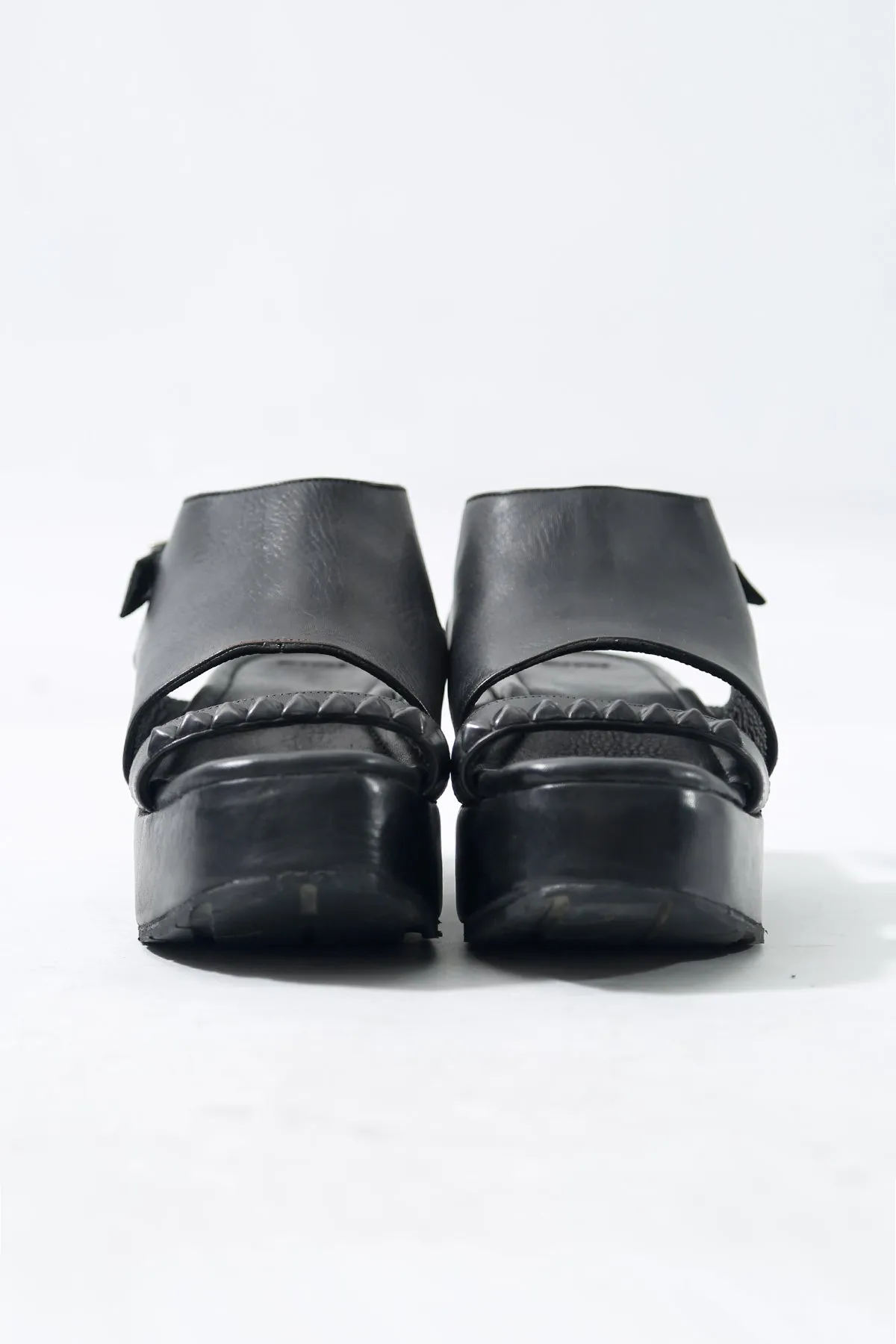 1801-BO04 Black Metal Sandal PMD