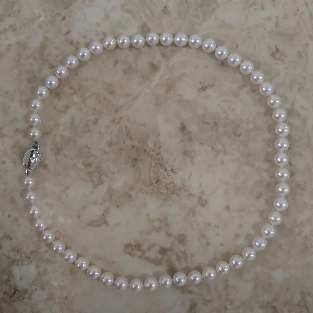 7-7.5mm White Cultured Akoya Pearl Necklace 18"