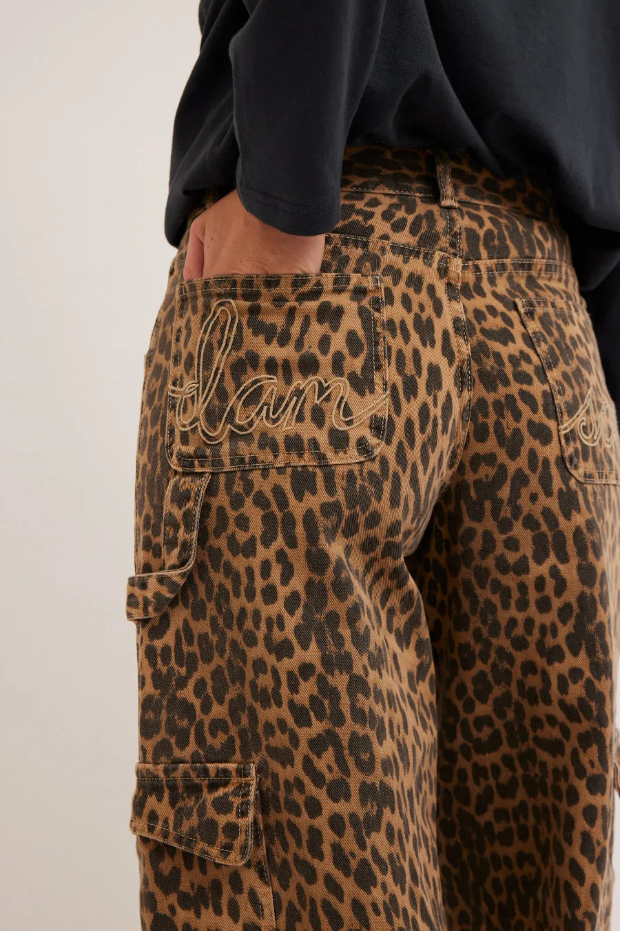 cargo jeans - leopard