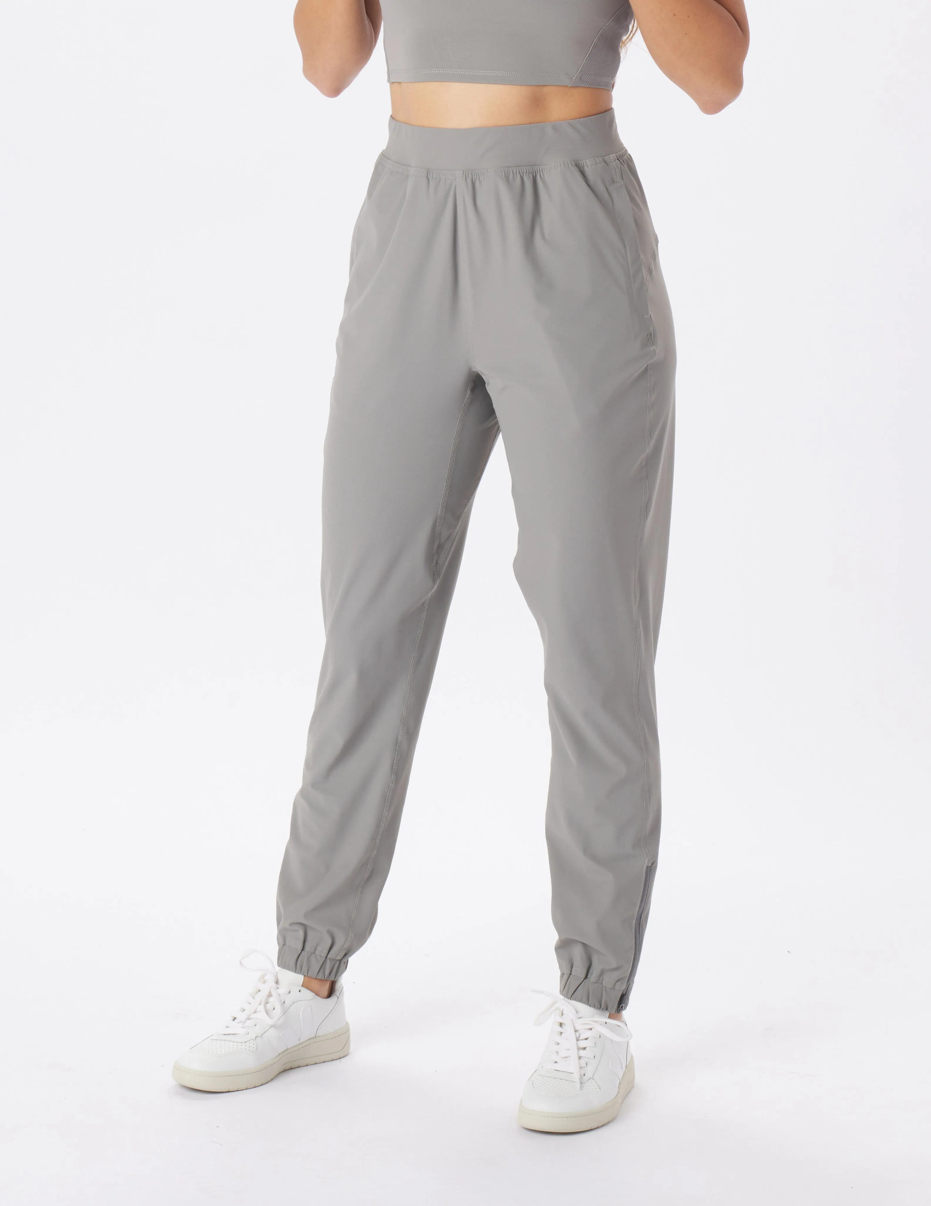 Motion Jogger: Silver Fog